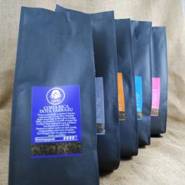 Kaffepakke med fem forskellige pakker 