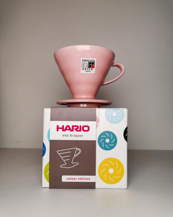 Hario V60 Dripper i rosa pink keramik